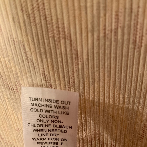 Maurices burgundy blouse - Picture 6 of 8